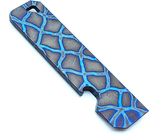 Vista 7 de FANYCS - Barra de palanca de titanio con abridor de botellas, función de ojo de cerradura, multiherramienta portátil EDC (azul horneado)