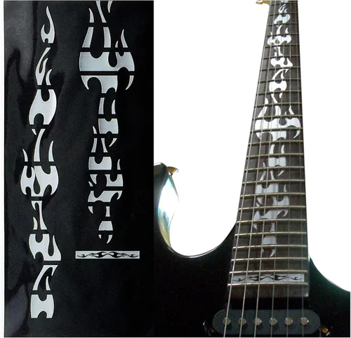 Vista 4 de Jockomo - Adhesivo metálico con incrustaciones de guitarra celta