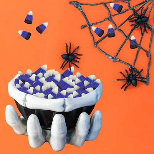 Vista 5 de Fruidles Golosinas de maíz de caramelo de Halloween, aperitivos divertidos y festivos (1 libra, zapateros de moras)