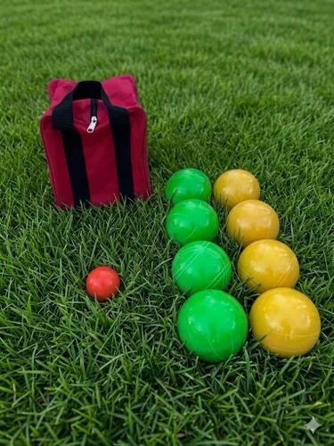 Vista 2 de BuyBocceBalls Listado - Hecho en Estados Unidos, juego de bochas de torneo de calidad premium - bolas verdes y amarillas de 4.331 in, bolsa roja
