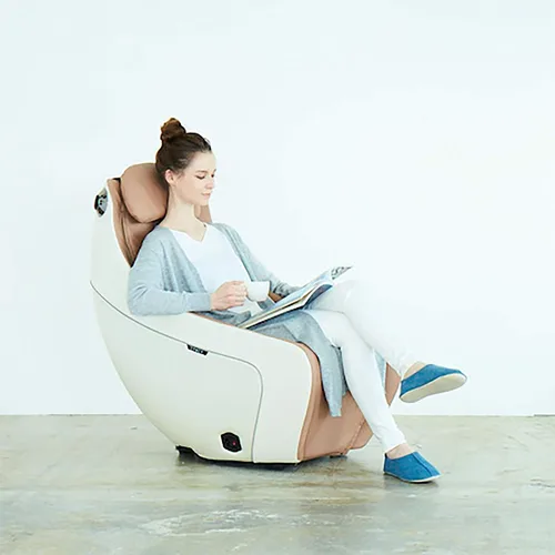 Vista 2 de Synca Wellness CirC - Silla de masaje de alta calidad, calentada, ergonómica, de cuerpo completo, tejido profundo, Shiatsu y control remoto Beige