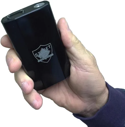 Vista 3 de Streetwise 3-N-1 Stun Gun Linterna y banco de energía 28,000,000* para autodefensa y carga de teléfono celular