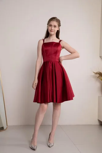 Vista 2 de Tianzhihe Vestidos cortos de satén para adolescentes 2024 con tirantes delgados, vestidos de fiesta de cóctel con bolsillos