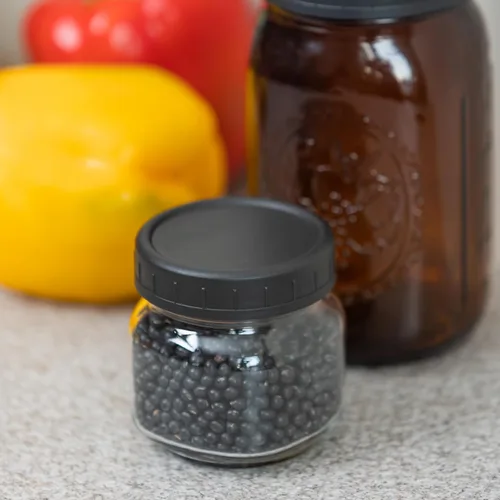 Vista 5 de Bedgeta 9 tapas de tarro de albañil de boca regular de plástico negro con anillo de silicona, tapas gruesas a prueba de fugas para Ball, Kerr y más