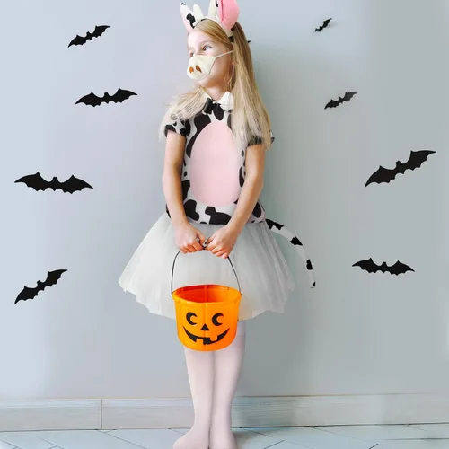 Vista 5 de Bonuci Disfraz de vaca de Halloween para niñas y niños, incluye diadema de vaca, cola, nariz, corbatín, falda, camiseta y pegatina