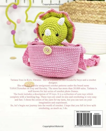 Vista 2 de Little friends in the hatching bag. Easy Amigurumi patterns. 19 crochet patterns. (Crochet book collections)