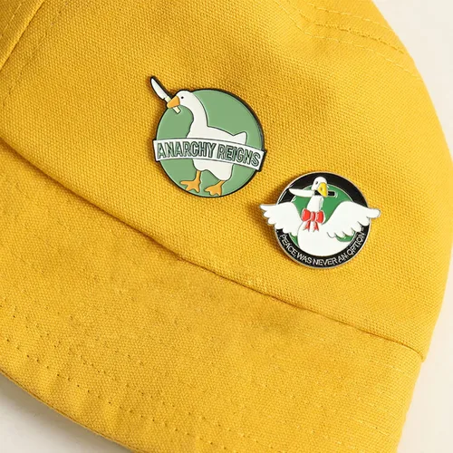 Vista 4 de LUKGELYAM Lindos alfileres esmaltados de dibujos animados, broche de solapa para mochila, chaquetas, divertidos alfileres de tigre para regalo