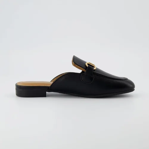 Vista 4 de CUSHIONAIRE Sandalias Yates con hebilla para mujer + espuma viscoelástica, anchos disponibles