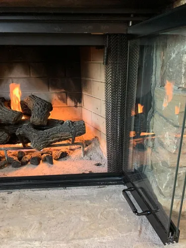 Vista 3 de Puertas de vidrio para chimenea de calentador modelo # A42C, A42R (acabado plateado)