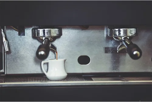 Vista 2 de Bosch Tabletas descalcificadoras para máquinas de café, 6 tabletas