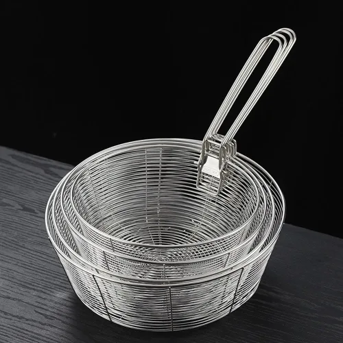 Vista 4 de Cesta de acero inoxidable para freír servir alimentos, cesta multifuncional con mango desmontable, malla de alambre redondo, frituras francesas