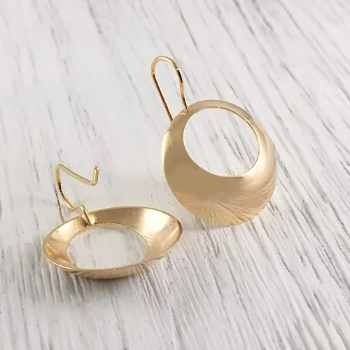 Vista 5 de Pendientes colgantes de plata de ley chapados en oro de 18 quilates para mujer, estilo retro moderno de los años 60, aros de círculo abierto