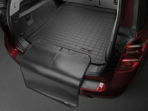 Vista 2 de WeatherTech Forro de maletero de carga con protector de parachoques para Mazda MAZDA2 - detrás de la segunda fila con protector de parachoques