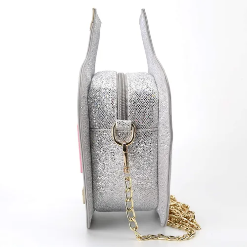 Vista 3 de QiMing Bolso de hombro láser con forma de botella de tequila, bolso cruzado de poliuretano para mujer