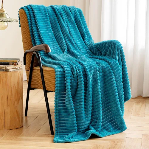 Vista 22 de MIULEE Manta de forro polar, duradera, afelpada, extra suave, cálida, acogedora, manta de franela a rayas rojas burdeos para sofá, cama, 30 x 40