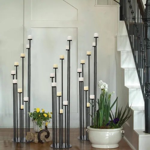Vista 6 de Candelabro Negro de Piso de 9 Brazos Portavelas para Decoración del Hogar, Bodas, Cenas, Eventos Formales (Vela Excluida) Candelabro negro