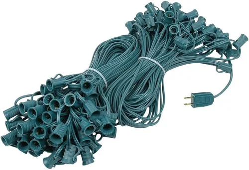 Vista 7 de Novelty Lights Cadena de luces de Navidad C7 de 100 pies para exteriores, tira de luces para patio, base de candelabro (C7/E12), espacio de 12 Blanco