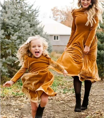Vista 2 de PopReal Mommy and Me Dresses Vintage Velvet