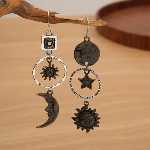 Vista 8 de Aretes colgantes vintage de sol y luna para mujer, aretes asimétricos de mitología griega (dorado)