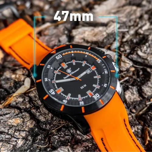 Vista 3 de Smith & Wesson Men's Trooper Watch, Water Resistant, 5 ATM, Japanese Movement, Scratch-Resistant Glass, Date Display, Rubber Strap, 47mm