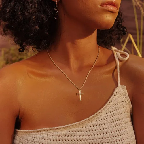 Vista 2 de Fettero Collar con dije de cruz para mujer, chapado en oro de 14 quilates, collar de cadena ajustable, delicado collar de fe simple, collar