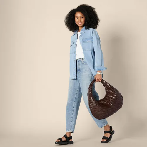Vista 2 de Amazon Essentials Bolso de hombro tejido para mujer
