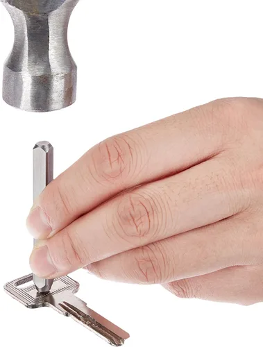 Vista 4 de Amazon Basics Kit de sellos de metal con alfabeto y número de 36 piezas con estuche de madera, 4/25 pulgadas