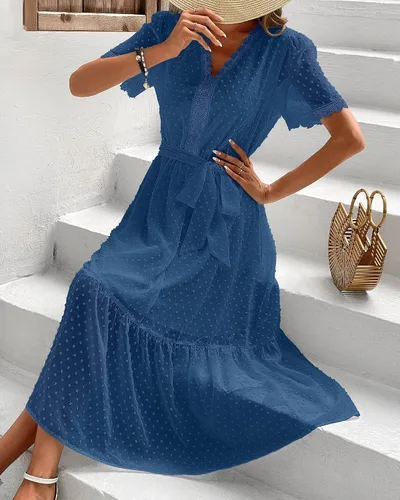 Vista 5 de BTFBM Vestido midi bohemio de verano 2023 para mujer, manga corta, cuello en V, punto suizo, cinturón, cintura alta, volantes, escalonado