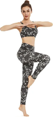Vista 4 de QUEENIEKE Leggings de yoga de cintura alta con 2 bolsillos para mujeres y niñas, control de abdomen, levantamiento de glúteos, no se transparenta