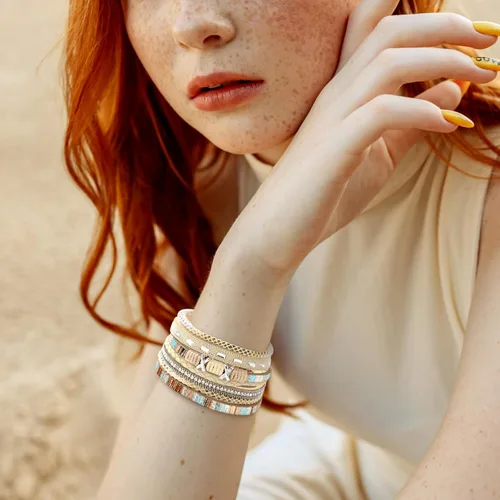 Vista 4 de Fesciory - Pulsera de leopardo para mujer, estilo bohemio de cuero multicapa con perlas de cristal