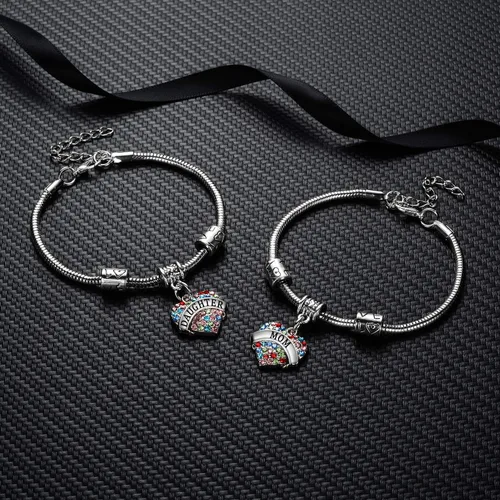 Vista 2 de YEEQIN Juego de 2 pulseras con dije de corazón de cristal para mamá e hija, regalo de joyería para madre e hija