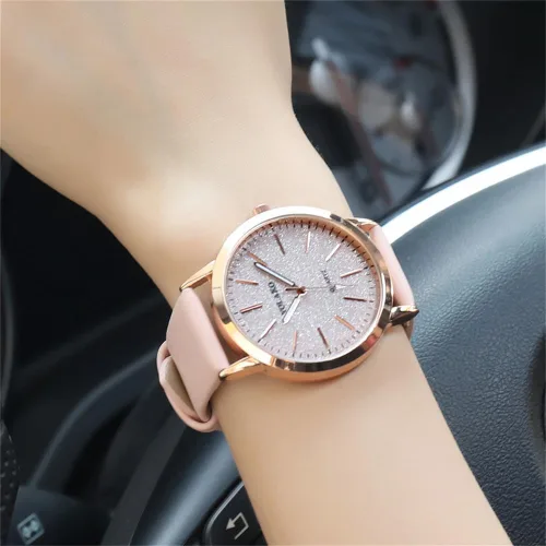 Vista 4 de CdyBox Reloj de pulsera de cuarzo con esfera grabada esmerilada para mujer, paquete de 6