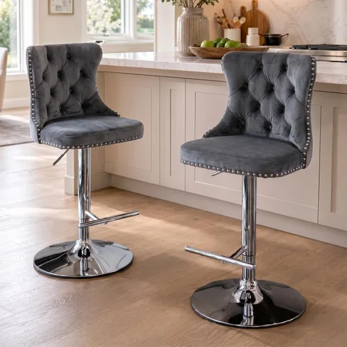 Vista 194 de SoarFlash Juego de 2 taburetes de bar tapizados de terciopelo moderno con patas de madera, botones acolchados, cabeza de clavo cromada, asiento