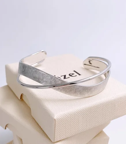 Vista 23 de OZEL - Pulseras para mujer, chapados en oro real de 18 quilates, pulseras de oro de cristal colorido para regalos