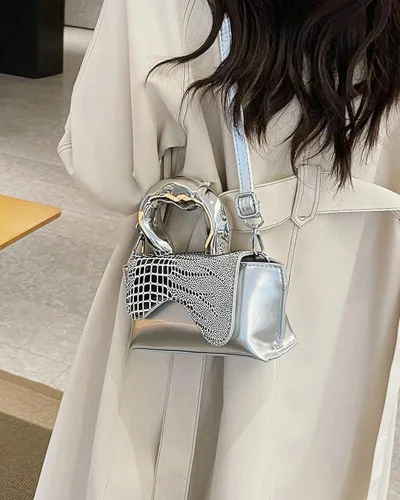 Vista 2 de Bolso pequeño de color plateado, bolsos cruzados, bolsos de noche Y2K, bolso de mano para mujer, bolsos de hombro, bolsa de mano para mujer 2023