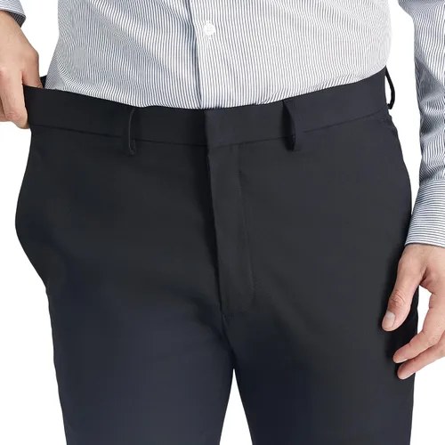 Vista 4 de Kenneth Cole Reaction Pantalón de vestir ajustado de rendimiento sólido para hombre Negro