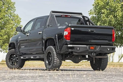 Vista 4 de Rough Country Parachoques LED Trasero de Servicio Pesado para Toyota Tundra 2014-2021 - 10778