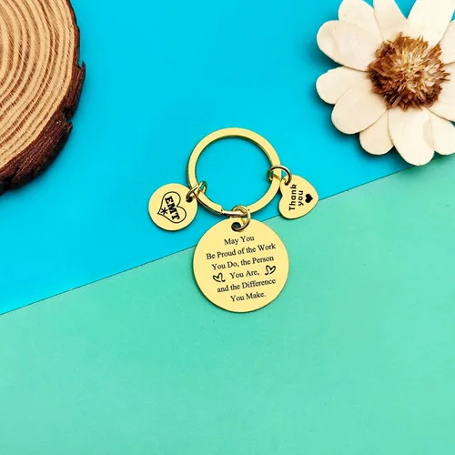 Vista 5 de Dabihu Emergency Medical Graduation Gifts EMT Keychain Emergency Nurse Medical School Gift Medical Student Paramedic Keyring