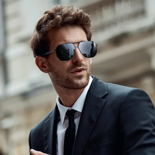 Vista 2 de Lentes de sol modernos de aviador para hombres y mujeres, lentes polarizados ultraligeros con marco de metal, lente de espejo plateado, protección