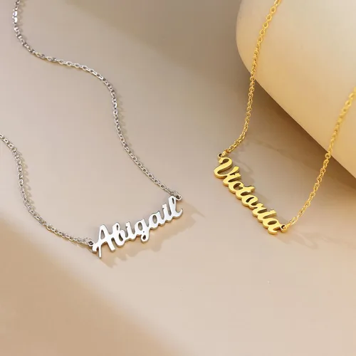 Vista 3 de SANNYRA Collar con nombre personalizado chapado en oro real de 18 quilates con placa de nombre, regalo de joyería para mujeres y niñas
