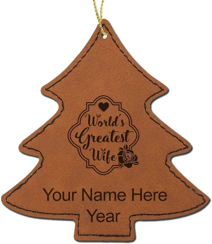 Vista 7 de LaserGram Adorno de Navidad personalizado, la esposa más grande del mundo, piel sintética, idea de regalo grabada con láser personalizado