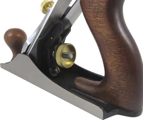 Vista 6 de Taytools 469614 Plano de mano de banco alisador #4, suela de 9-3/4 pulgadas, cuerpo fundido dúctil, lados y parte inferior solapados, hoja RHC