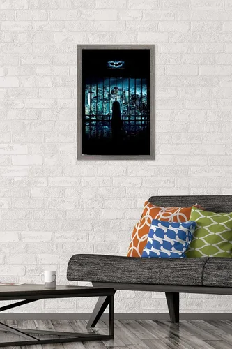 Vista 2 de Trends International DC Comics Movie - The Dark Knight - Póster de una hoja de Batman VIew Of The City, 14.725 x 22.375 pulgadas, versión enmarcada