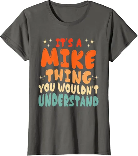 Vista 9 de Camiseta retro de los años 80 con texto en inglés "It's A Mike Thing You Wouldn't Understand", Negro