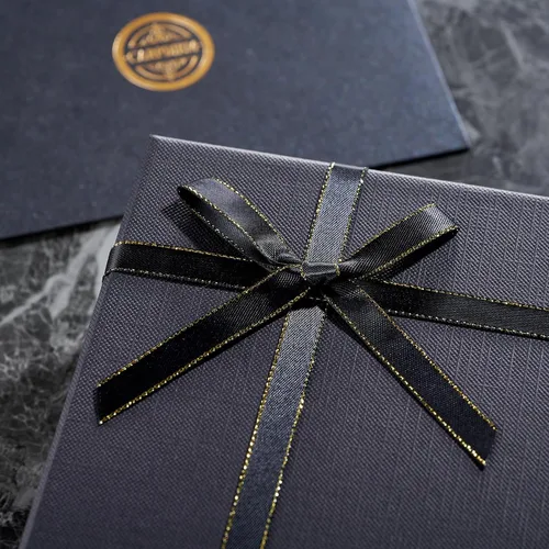 Vista 9 de Gift Baskets for Men Premium Gift Set in Elegant Black Textured Gift Box Perfect for Birthday, Husband, Dad,Boyfriend Includes AirTag Wallet, Travel