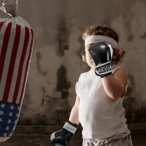 Vista 4 de Guantes de boxeo personalizados para niños, guantes de boxeo bordados personalizados para bebés, regalo de cumpleaños para niños pequeños