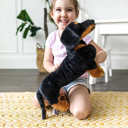 Vista 5 de Melissa & Doug Dachshund Gigante - Perro de Peluche Realista Grande