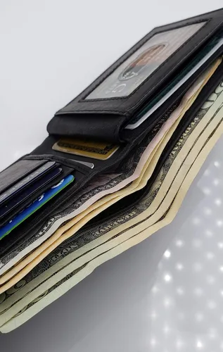 Vista 3 de AG Wallets Billetera plegable para hombre, piel de vaca real, 2 solapas centrales de identificación, 2 compartimentos para billetes
