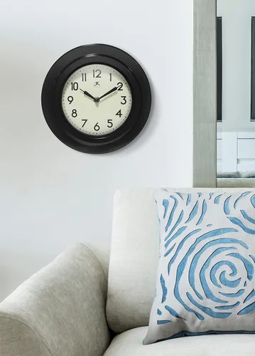 Vista 2 de Infinity Instruments Retro Escape - Reloj de pared para interiores de plástico de 9.75 pulgadas con movimiento silencioso, color negro Silent