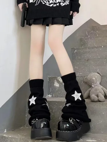 Vista 2 de Kawaii Cutecore - Calcetines holgados para calentar la pierna, calcetines con gráficos de estrellas Y2K, estilo grunge, Lolita, puño de bota